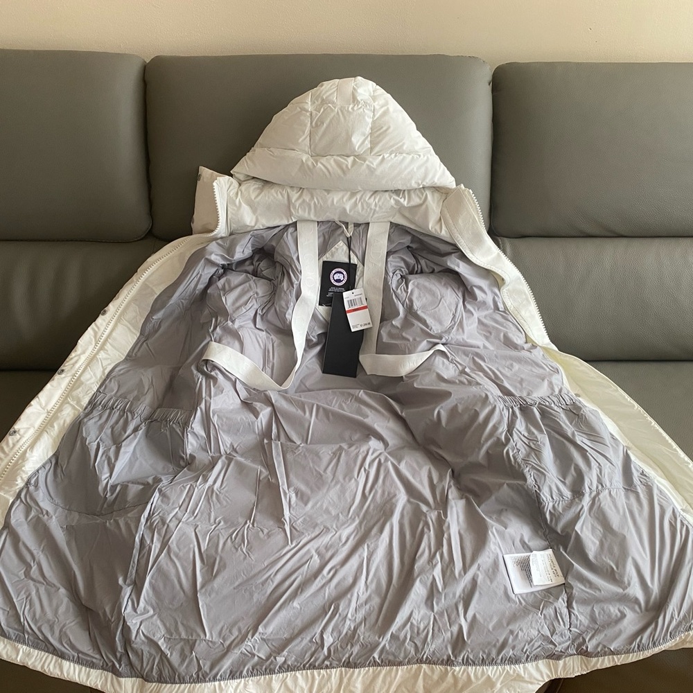NWT Canada Goose Byward Hooded Down Parka/COAT/jacket limited edition Sz XS/4-6 - Picture 13 of 16